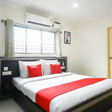 Madrasi Airport Hotel - Saibala Chennai Ngoại thất bức ảnh